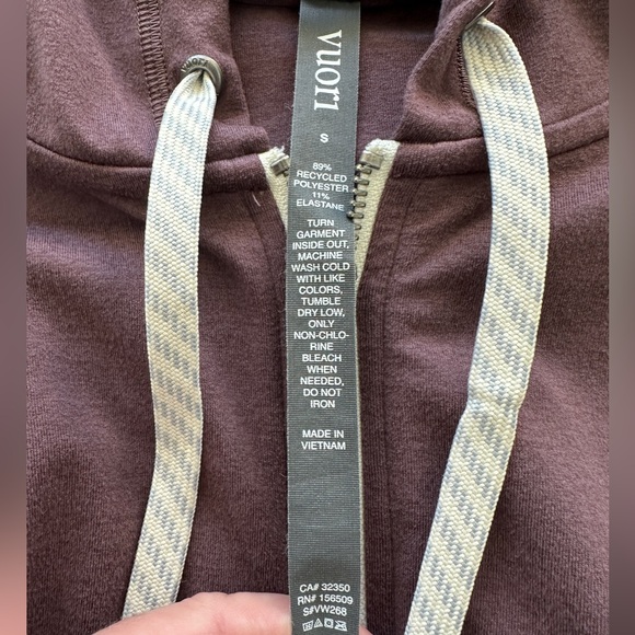 Vuori Halo Performance Hoodie 2.0 in Elderberry Heather - Size S - Like New - Picture 3 of 5